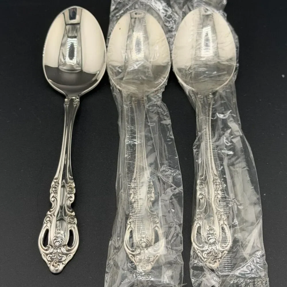 NEW Oneida Brahms Oval Soup Spoons 6 7/8